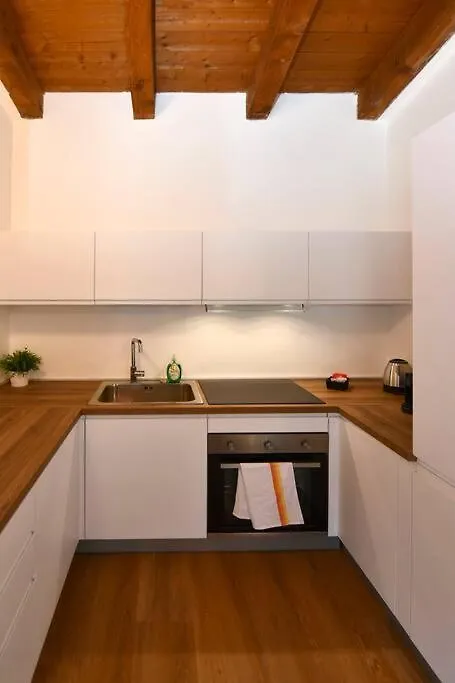 Bocconi Fond Prada Ieo Spettacolare Attico Con Terrazzo Apartment Milan Italy