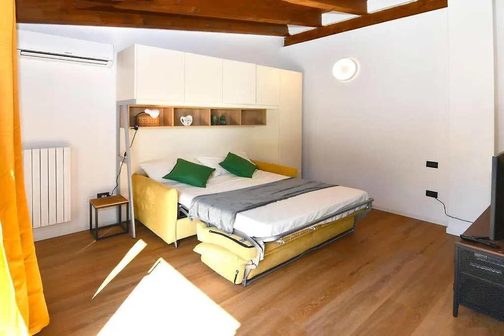 Bocconi Fond Prada Ieo Spettacolare Attico Con Terrazzo Apartment Milan