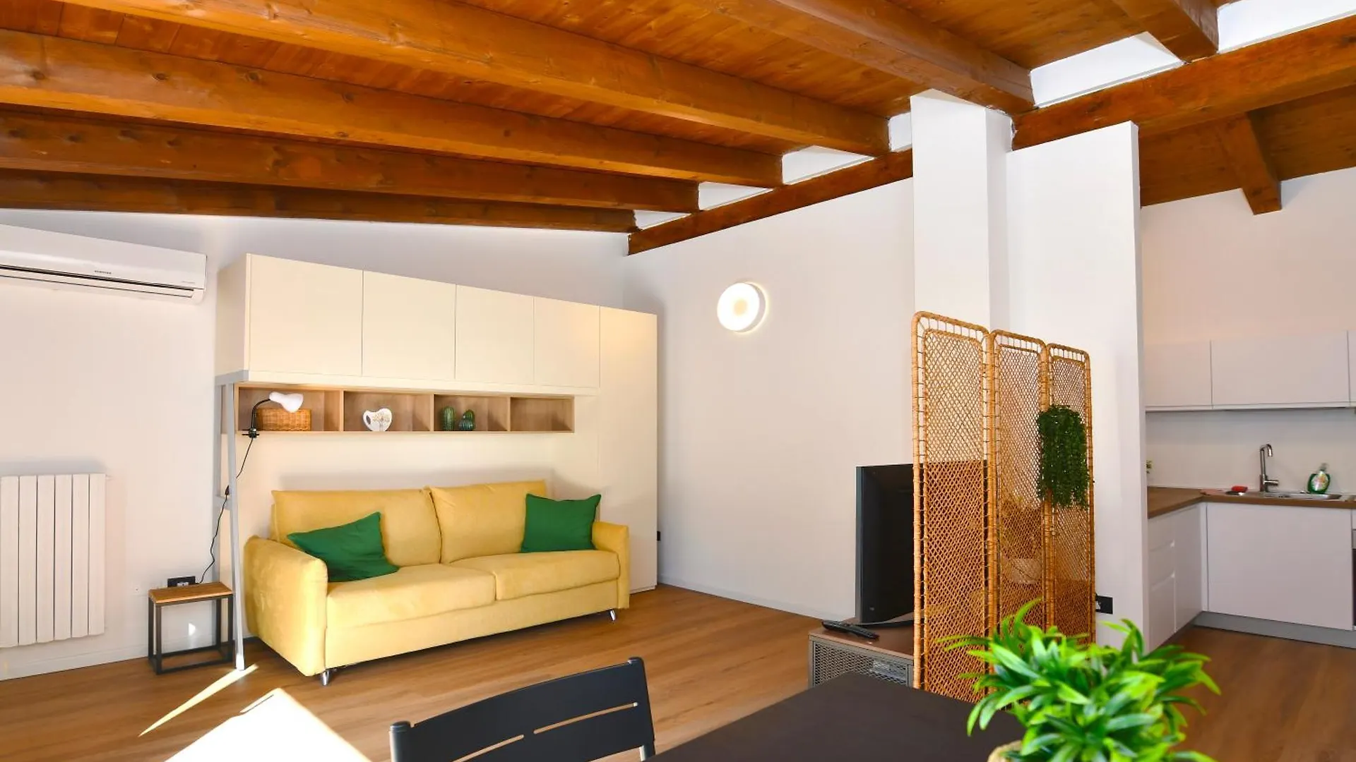 Bocconi Fond Prada Ieo Spettacolare Attico Con Terrazzo Apartment Milan Italy